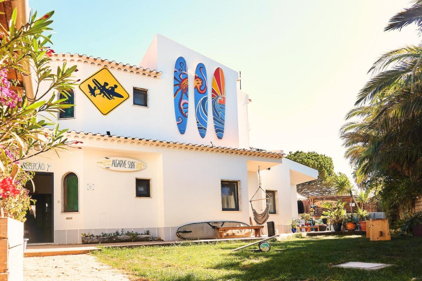 Auberge de jeunesse Algarve Surf Camp &